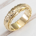 Vintage gold ring with natural pattern